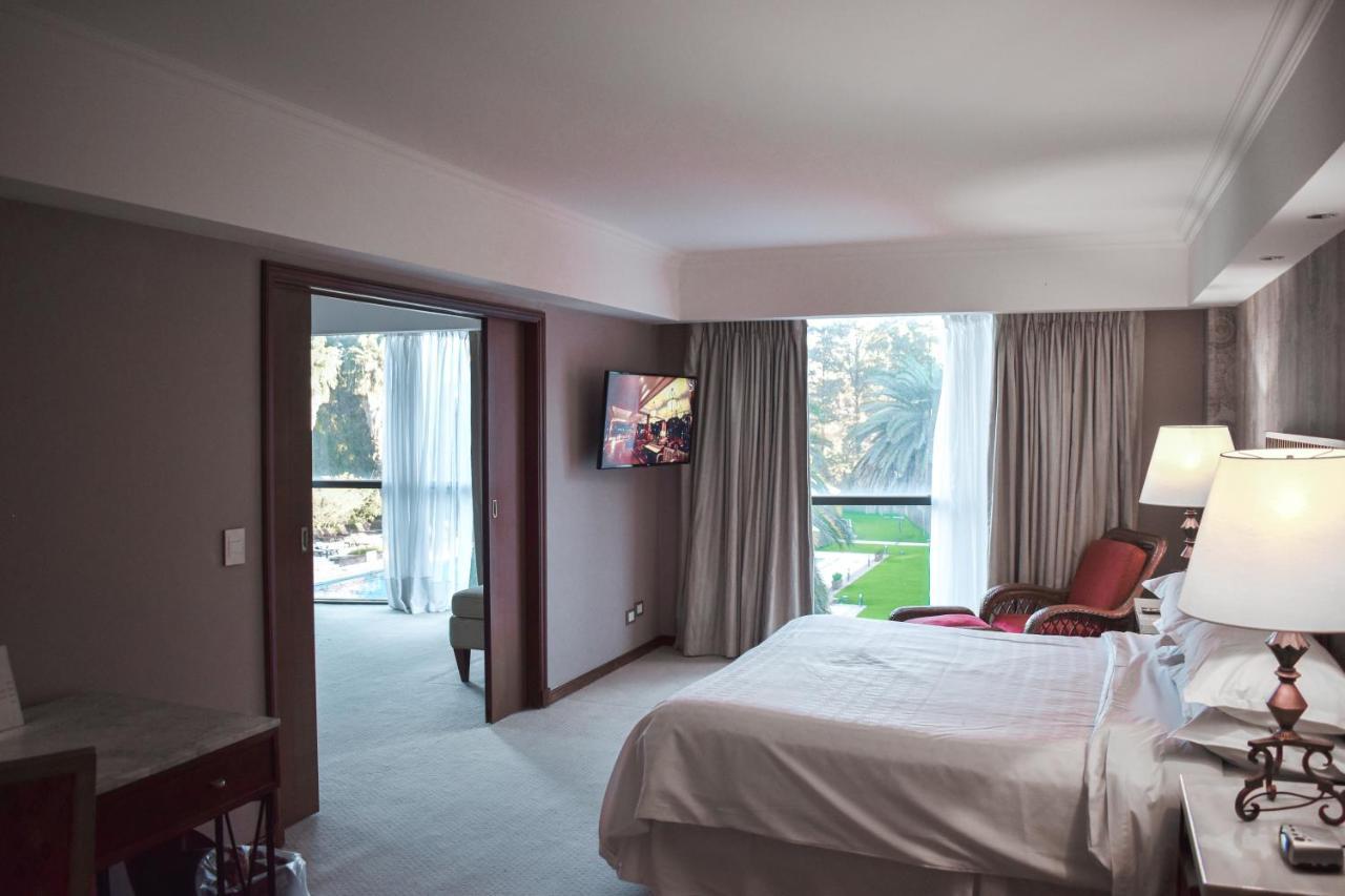 Sheraton Pilar Hotel & Convention Center Dış mekan fotoğraf