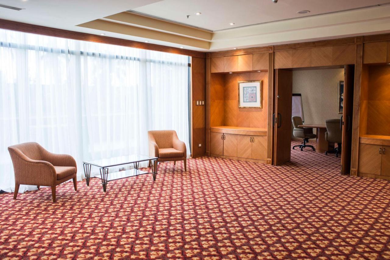 Sheraton Pilar Hotel & Convention Center Dış mekan fotoğraf