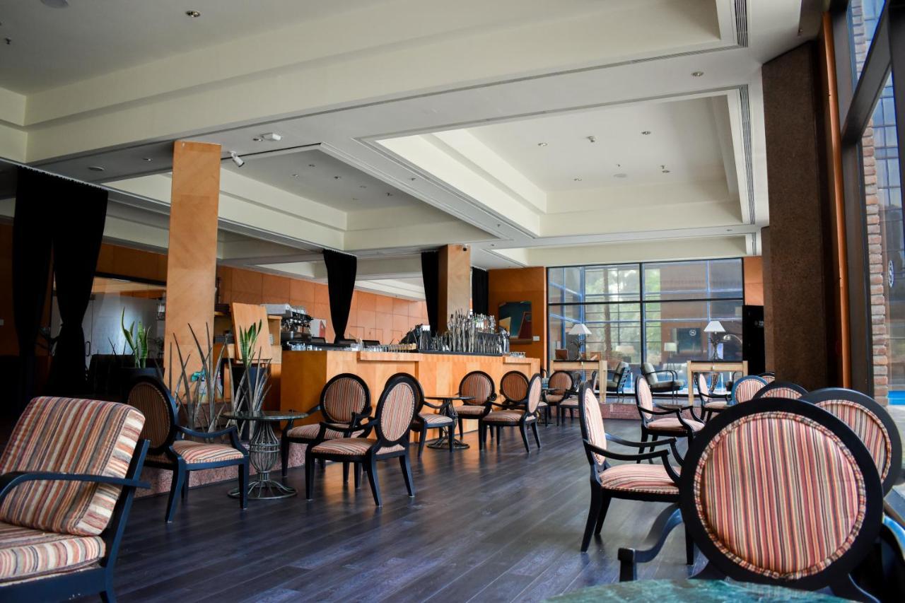 Sheraton Pilar Hotel & Convention Center Dış mekan fotoğraf