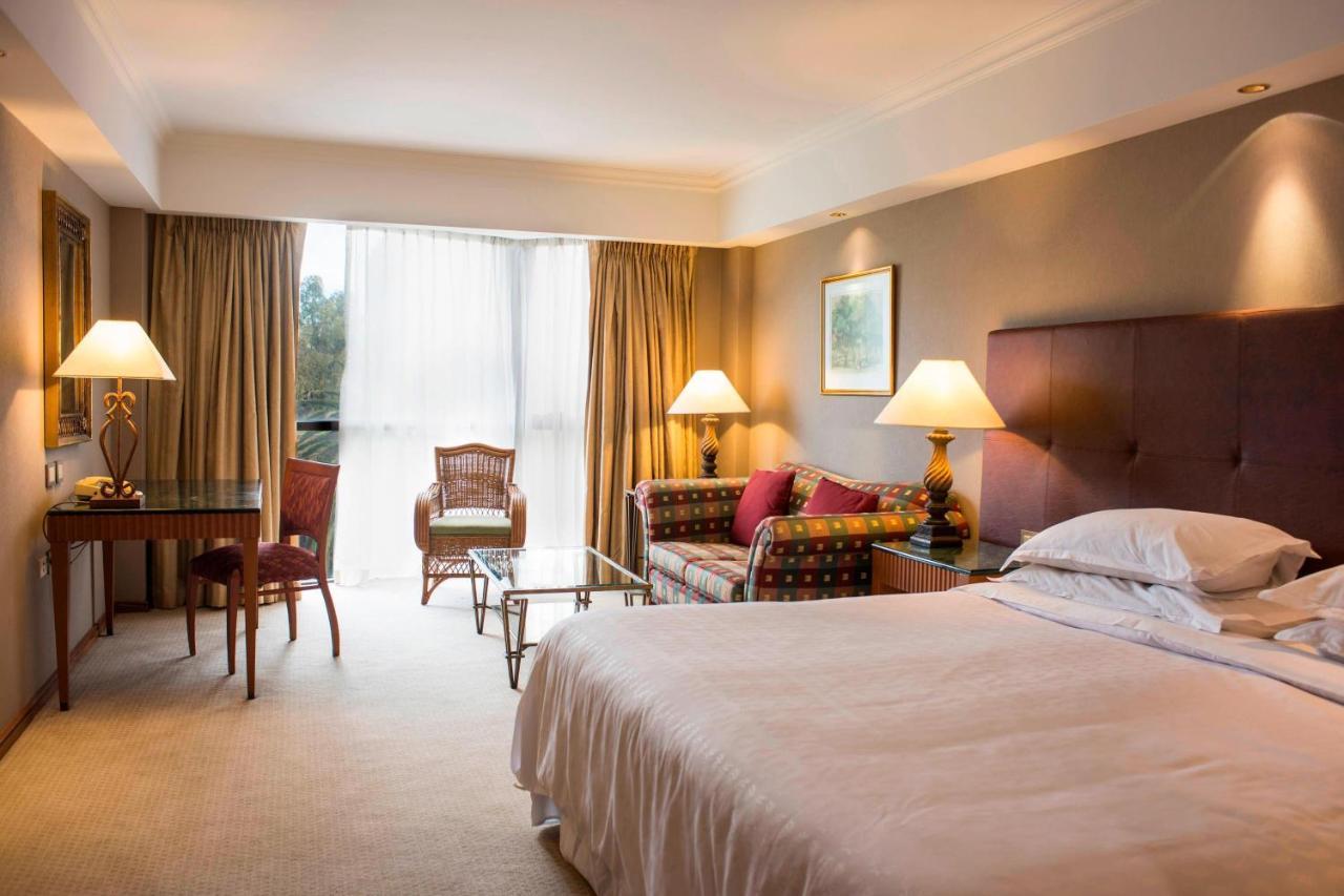 Sheraton Pilar Hotel & Convention Center Dış mekan fotoğraf